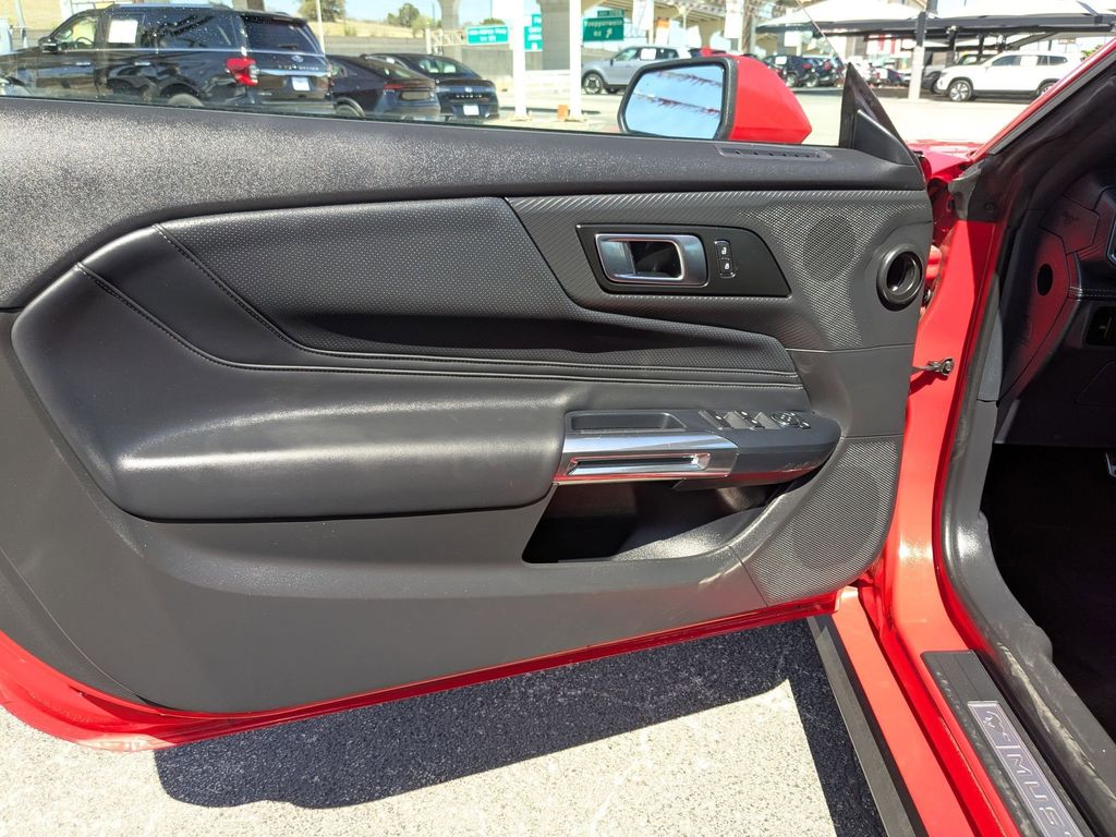 Thumbnail: 2025 Ford Mustang - 16