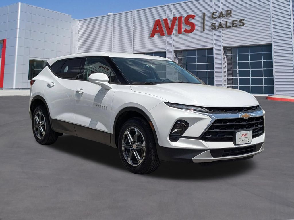 Thumbnail: 2025 Chevrolet Blazer - 9