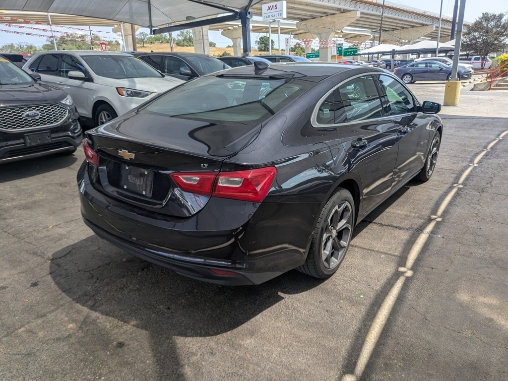 Thumbnail: 2023 Chevrolet Malibu - 8