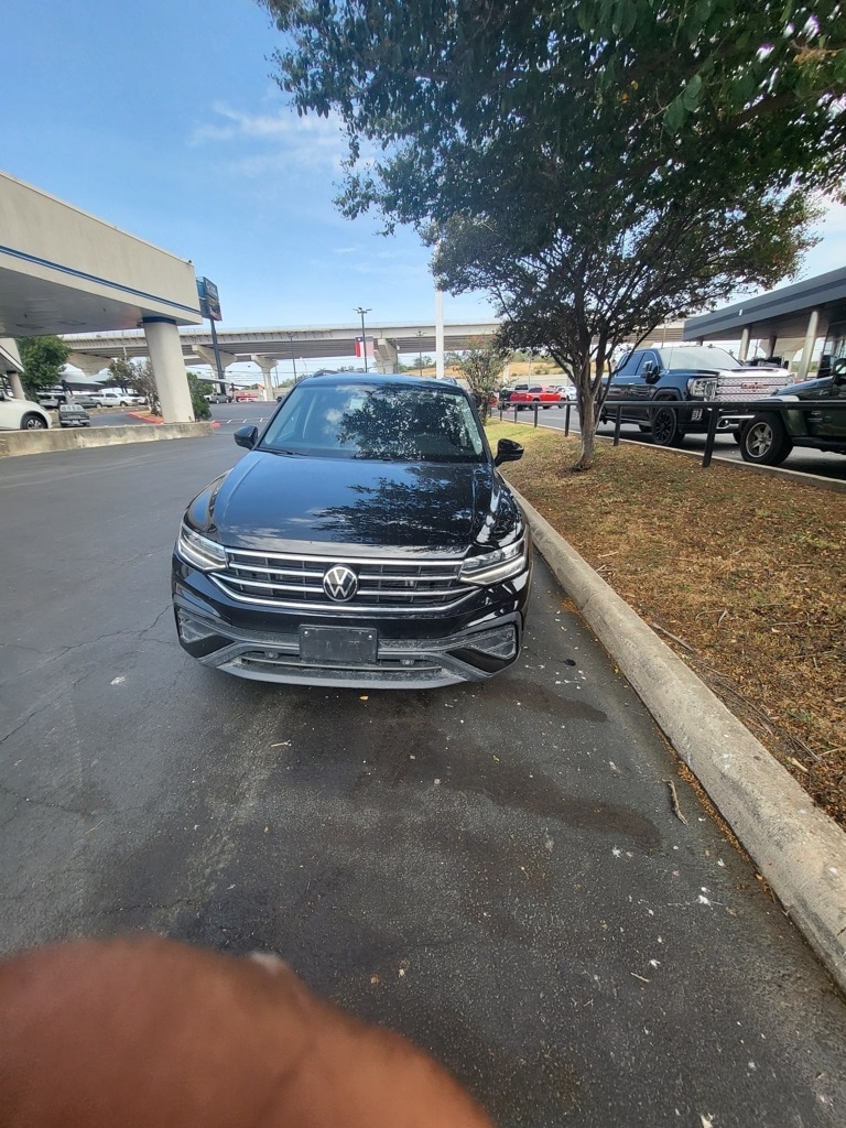 Thumbnail: 2024 Volkswagen Tiguan - 2
