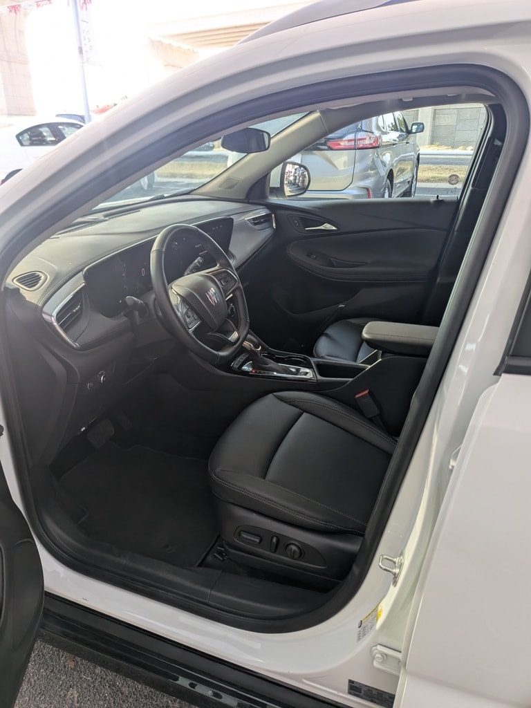 Thumbnail: 2024 Buick Encore GX - 3