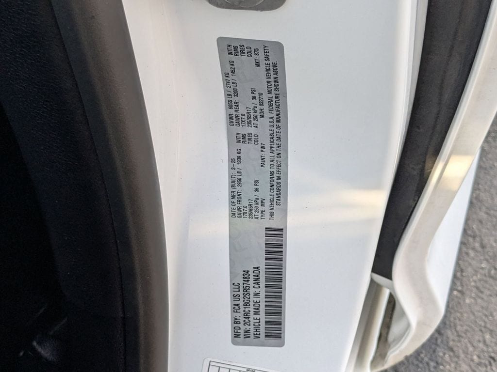 Thumbnail: 2025 Chrysler Pacifica - 29