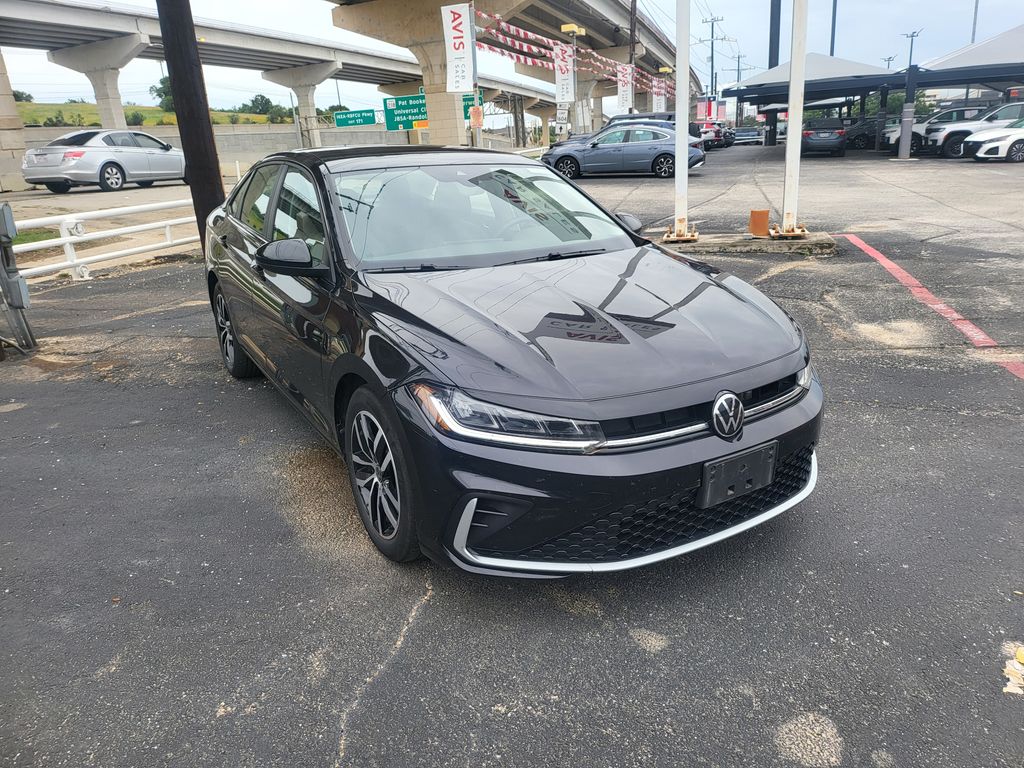 Thumbnail: 2025 Volkswagen Jetta - 2