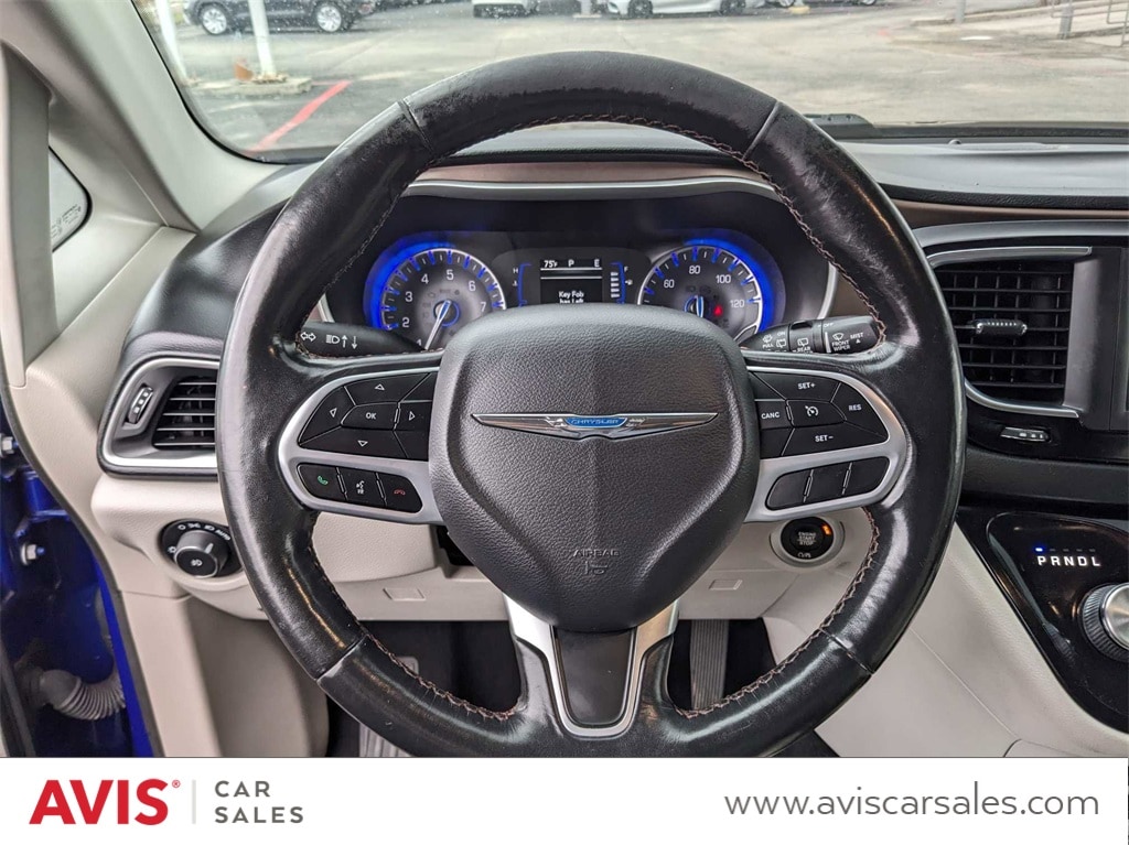 2019 Chrysler Pacifica Touring 15