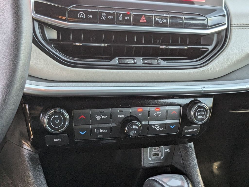 Thumbnail: 2025 Jeep Compass - 22