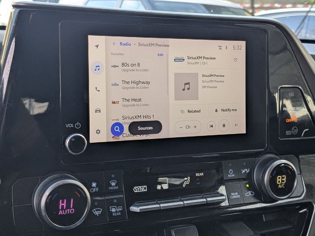 Thumbnail: 2024 Toyota Highlander - 19