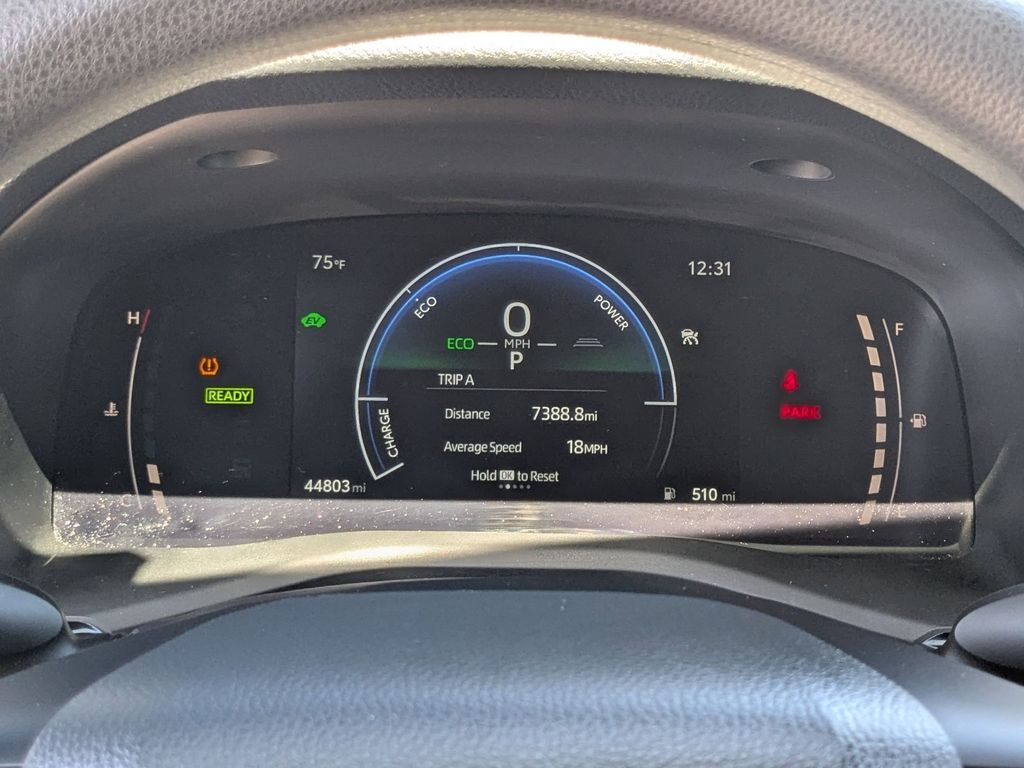 Thumbnail: 2025 Toyota Camry - 18