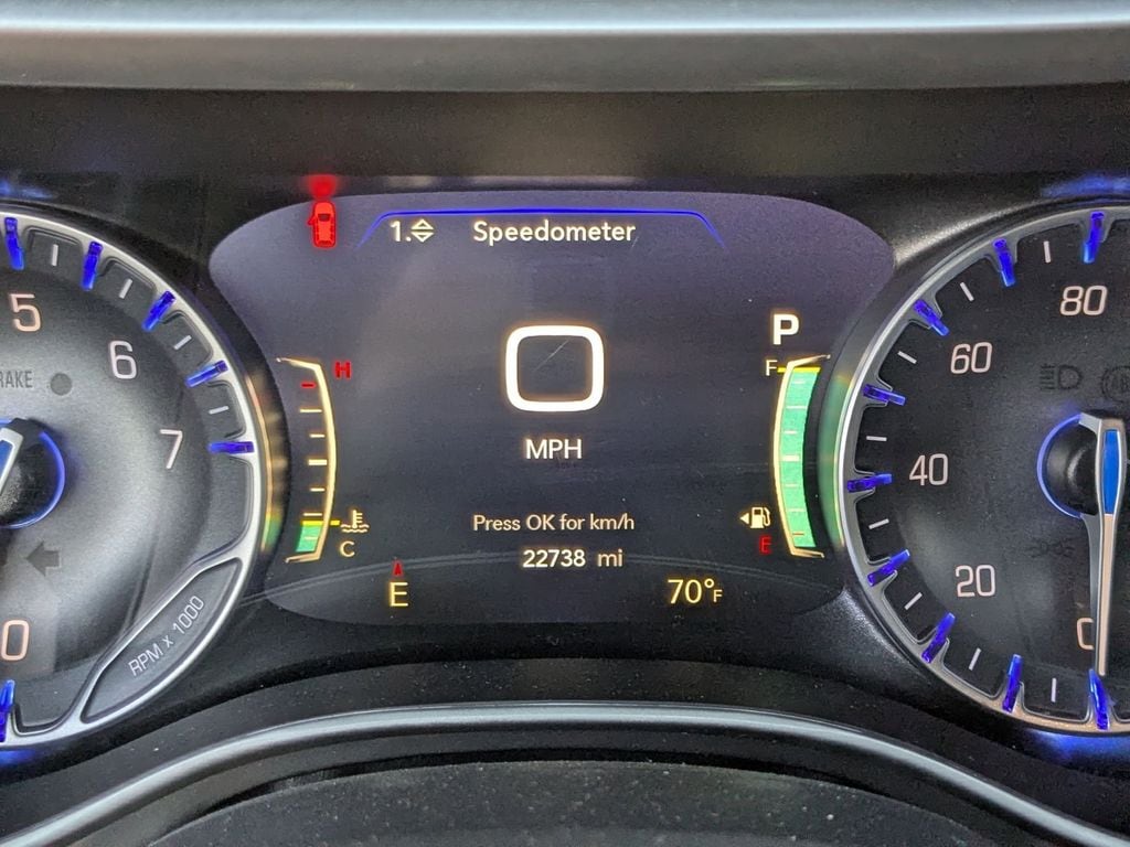 Thumbnail: 2025 Chrysler Pacifica - 19