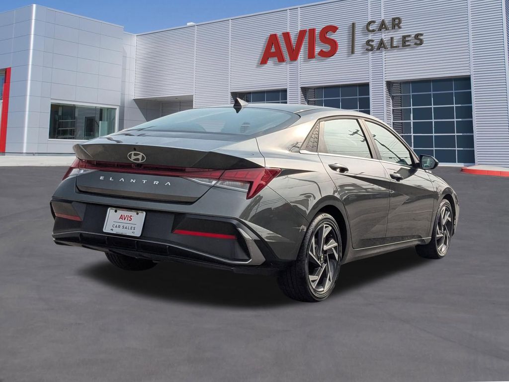 Thumbnail: 2025 Hyundai Elantra - 6