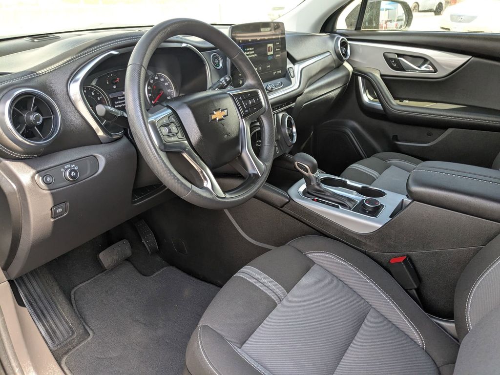 Thumbnail: 2025 Chevrolet Blazer - 13