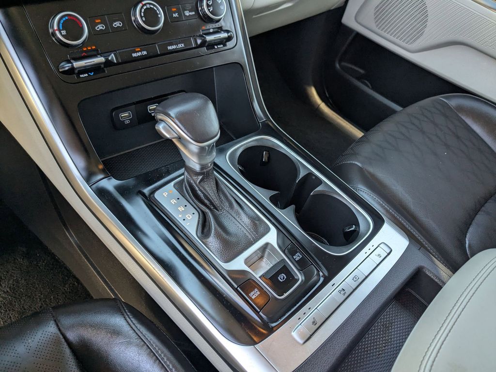 Thumbnail: 2024 Kia Carnival - 20