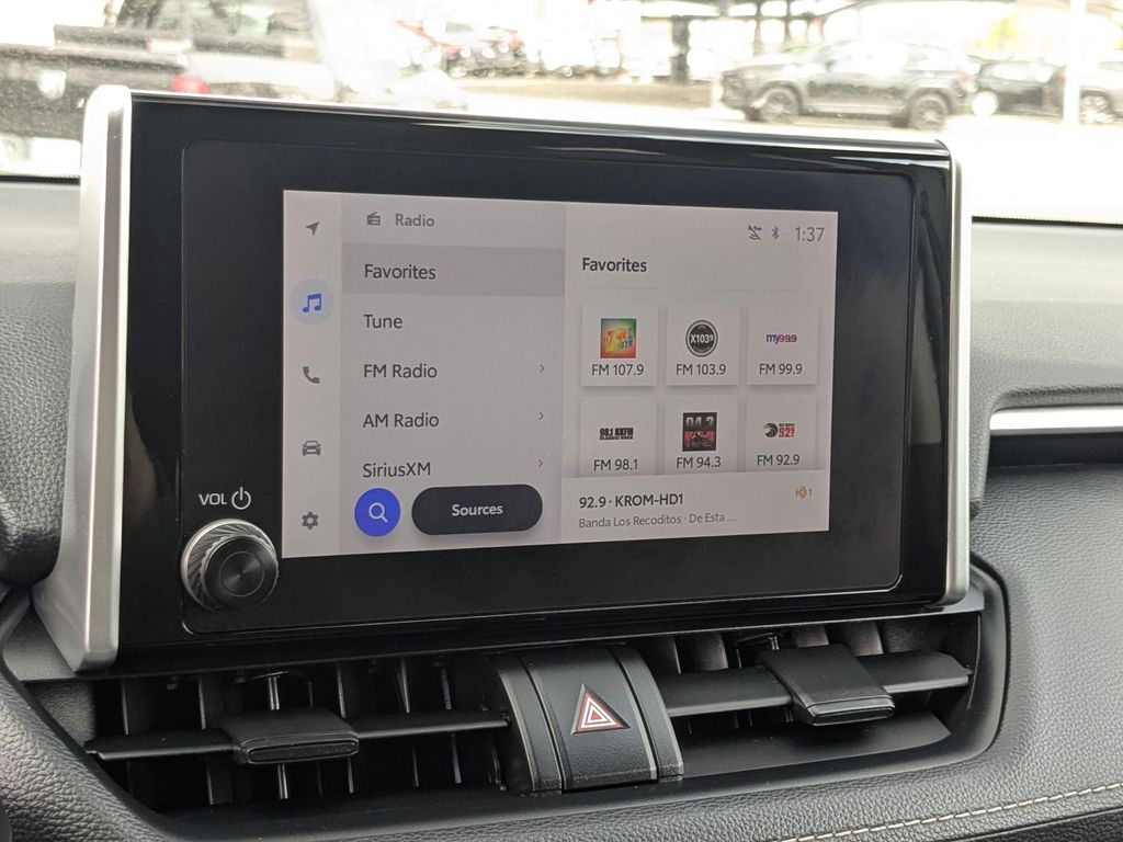 Thumbnail: 2025 Toyota RAV4 - 20