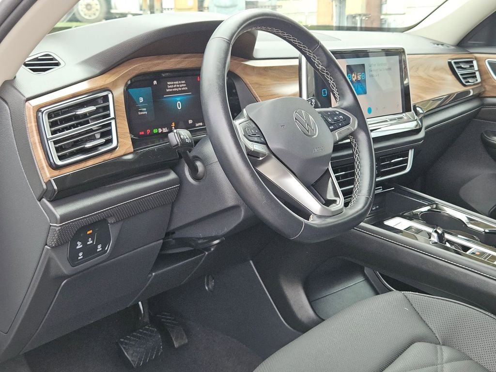 Thumbnail: 2025 Volkswagen Atlas - 13