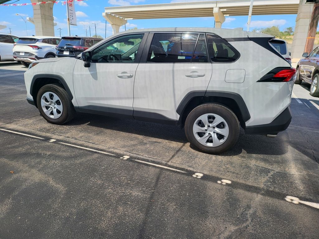 Thumbnail: 2025 Toyota RAV4 - 13
