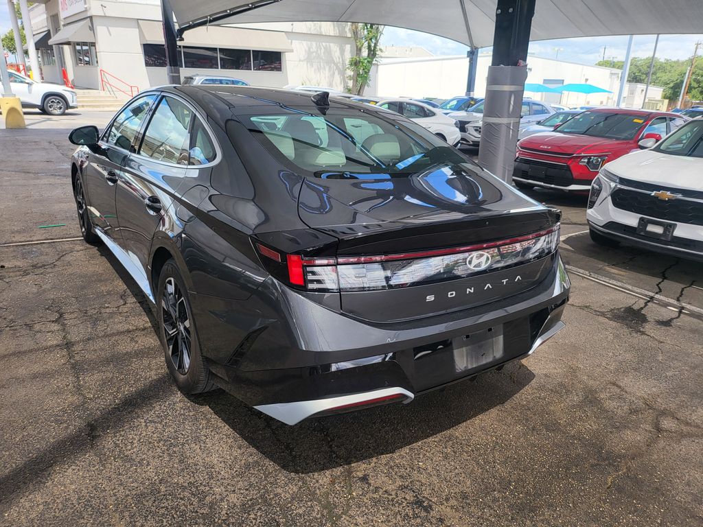 Thumbnail: 2025 Hyundai Sonata - 9