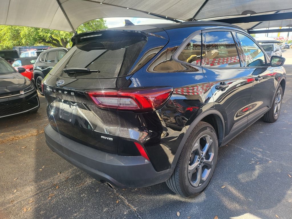 Thumbnail: 2025 Ford Escape - 13