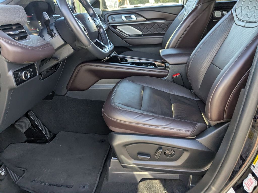 Thumbnail: 2025 Ford Explorer - 11