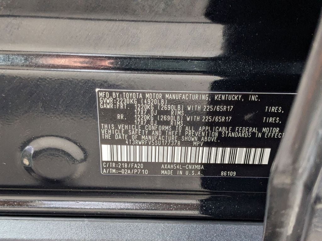 Thumbnail: 2025 Toyota RAV4 - 31