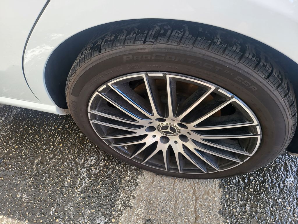 Thumbnail: 2025 Mercedes-Benz C-Class - 6