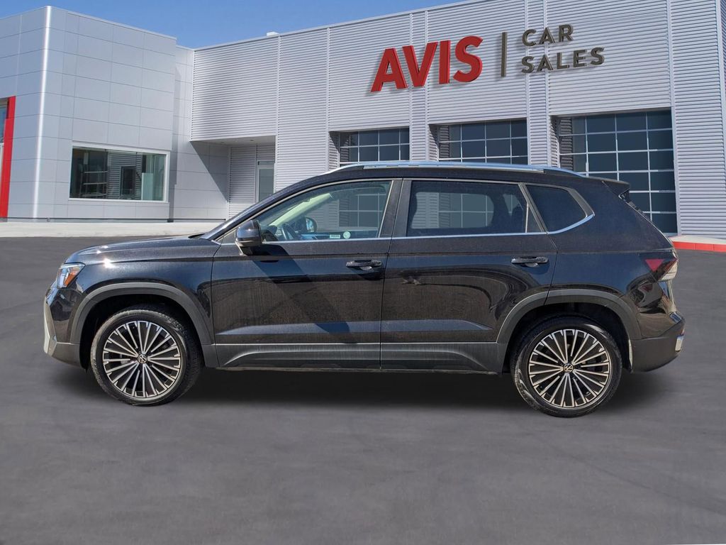 Thumbnail: 2025 Volkswagen Taos - 2