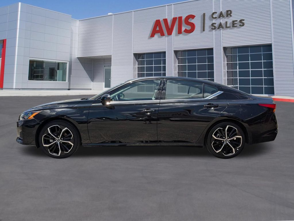 Thumbnail: 2025 Nissan Altima - 2
