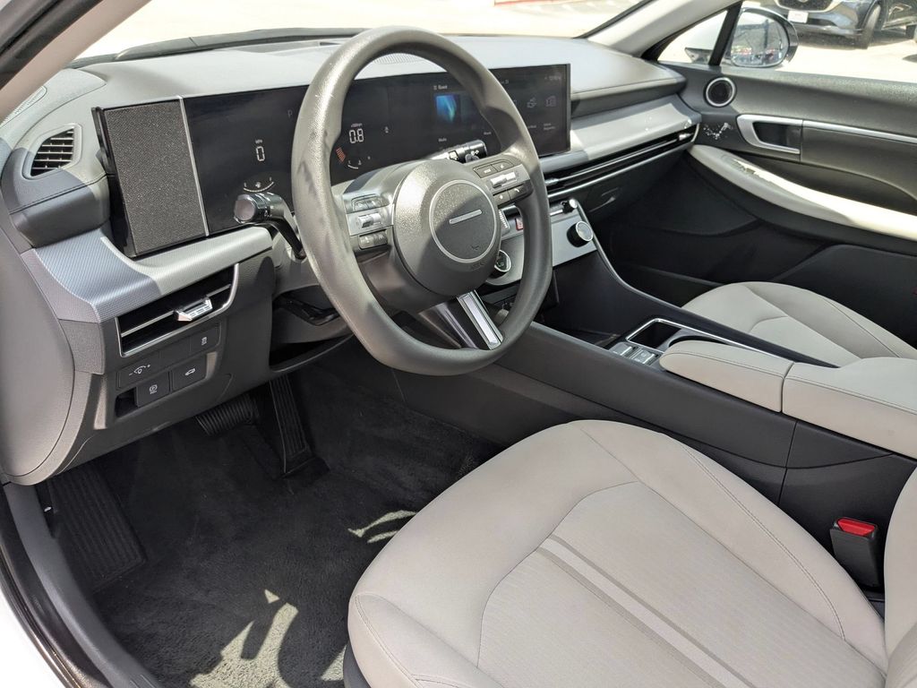 Thumbnail: 2025 Hyundai Sonata - 13