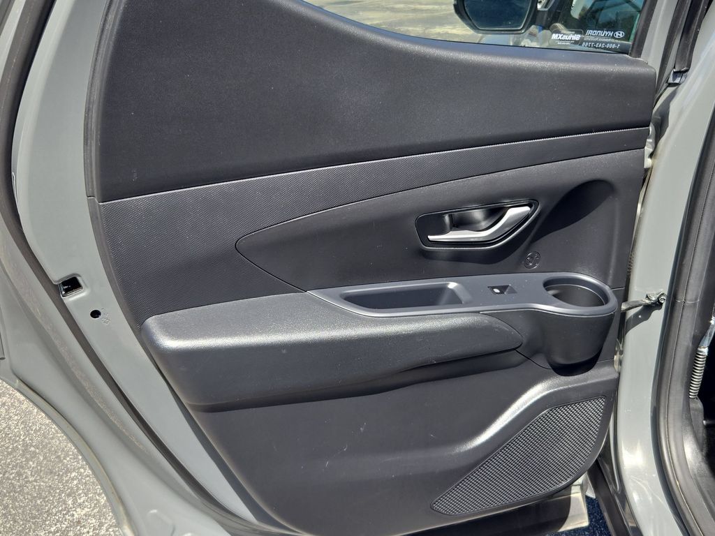 2025 Hyundai Santa Cruz SEL - Photo 18