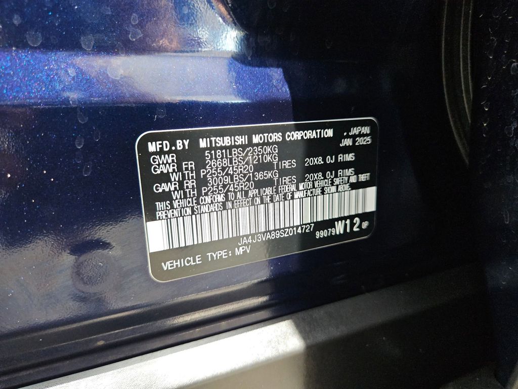 Thumbnail: 2025 Mitsubishi Outlander - 30