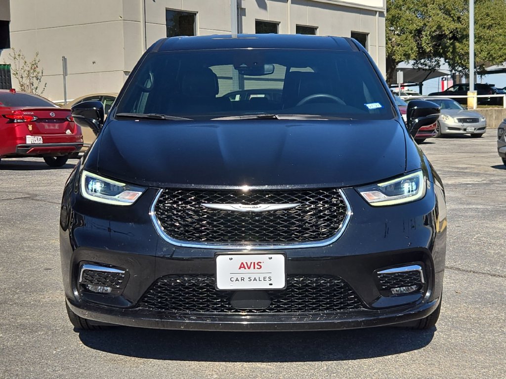 Certified 2026 Chrysler Pacifica Select Van Passenger Van