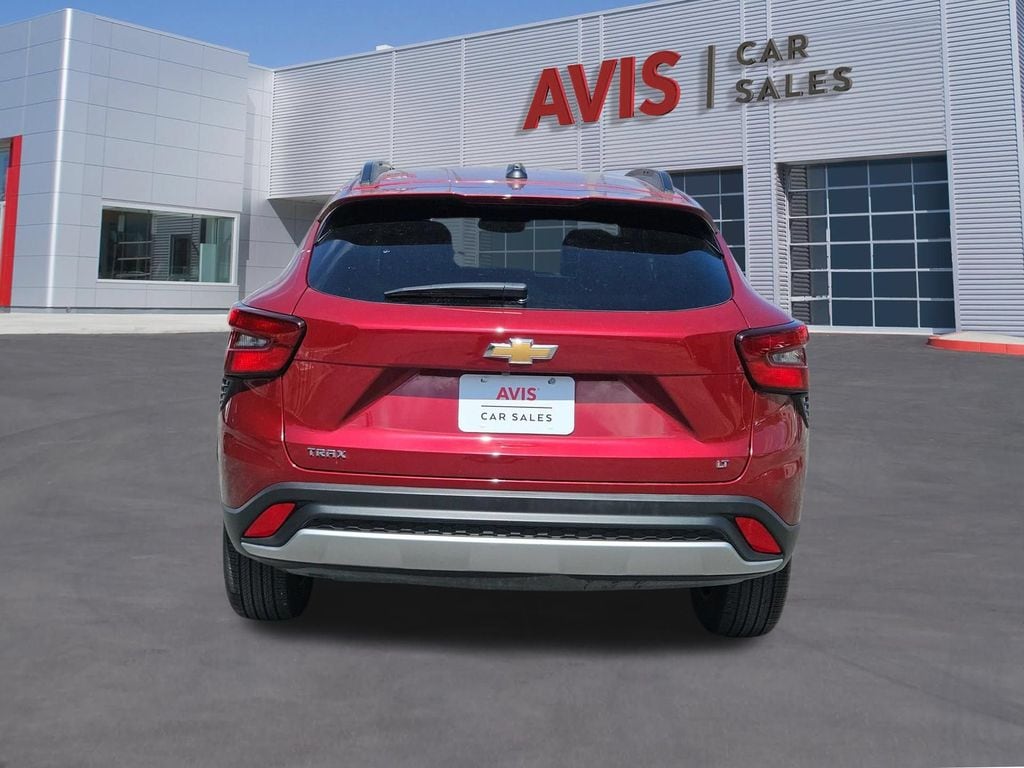 2025 Chevrolet Trax LT - Photo 7