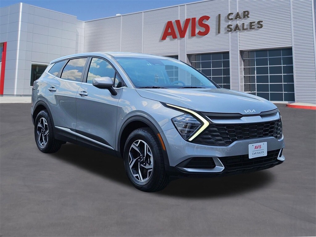 2024 Kia Sportage LX photo 2