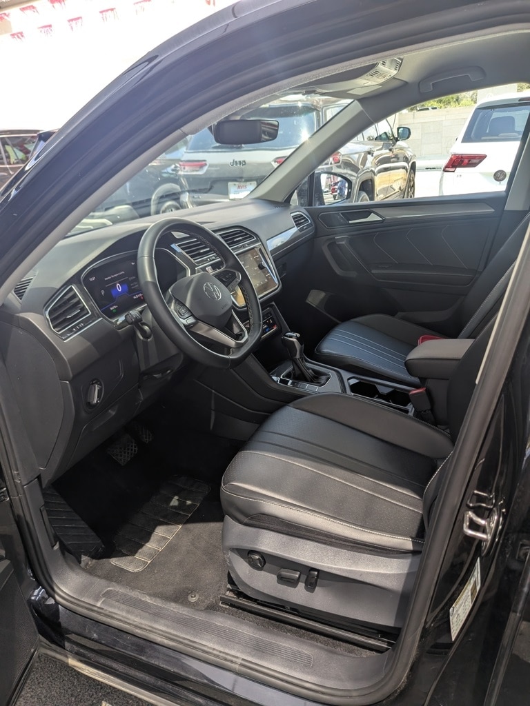Thumbnail: 2024 Volkswagen Tiguan - 4