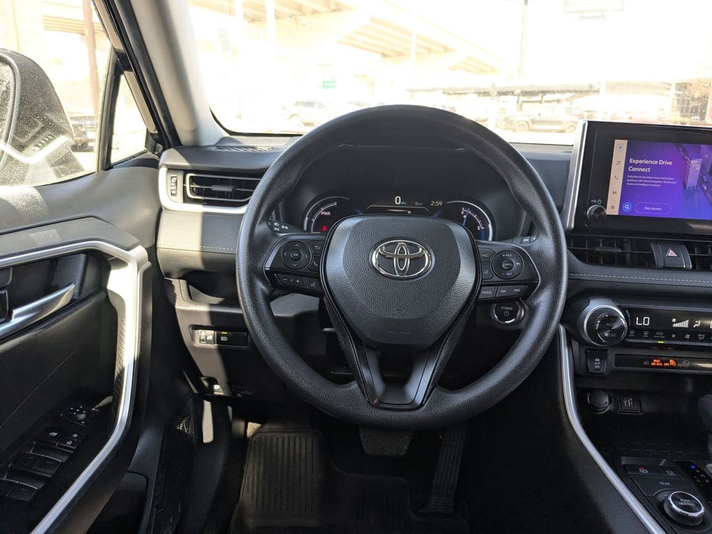 Thumbnail: 2025 Toyota RAV4 - 26