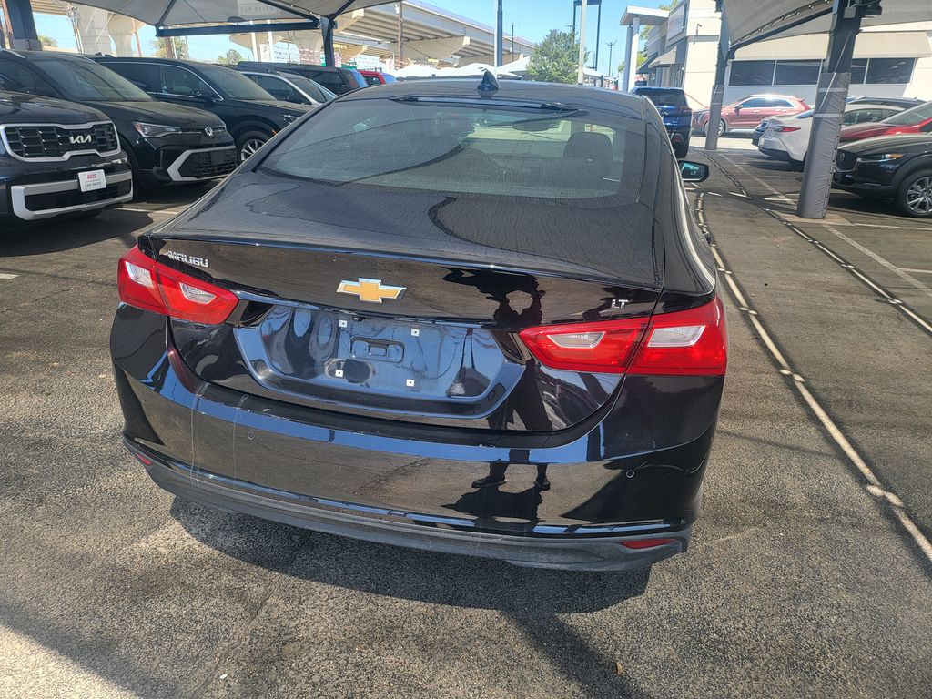 Thumbnail: 2024 Chevrolet Malibu - 12