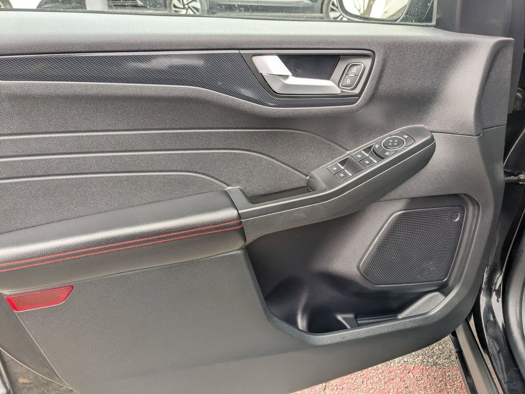 Thumbnail: 2025 Ford Escape - 14