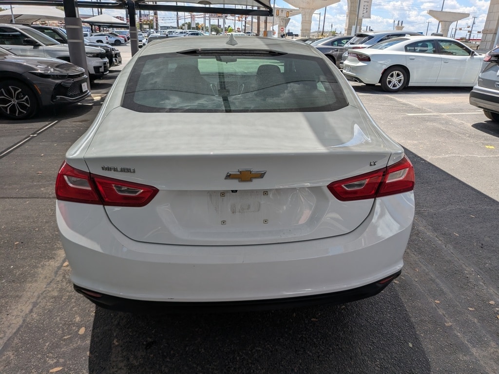 Thumbnail: 2023 Chevrolet Malibu - 8
