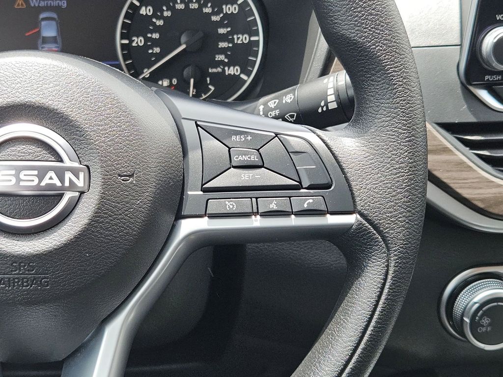 Thumbnail: 2025 Nissan Altima - 25