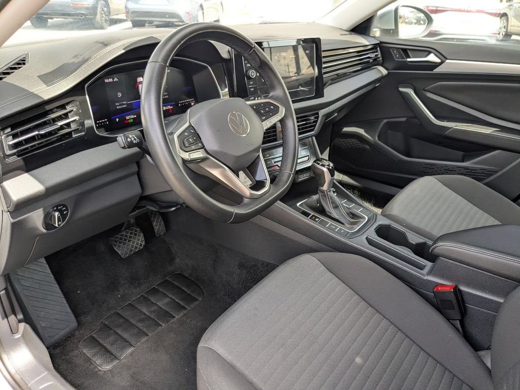 Thumbnail: 2025 Volkswagen Jetta - 13