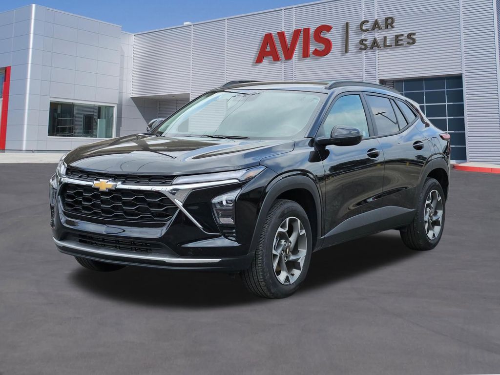 2025 Chevrolet Trax LT's photo