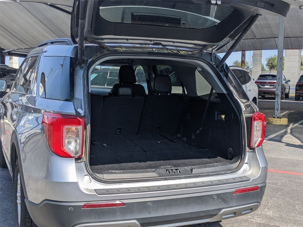 Thumbnail: 2024 Ford Explorer - 32