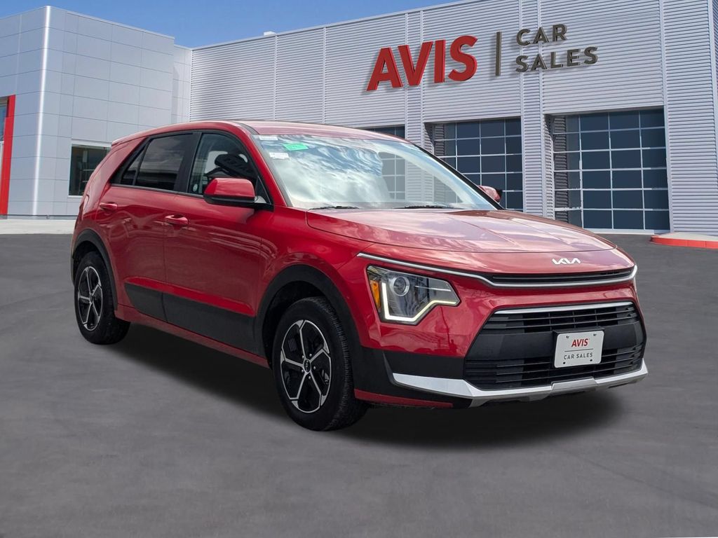 Thumbnail: 2025 Kia Niro - 9