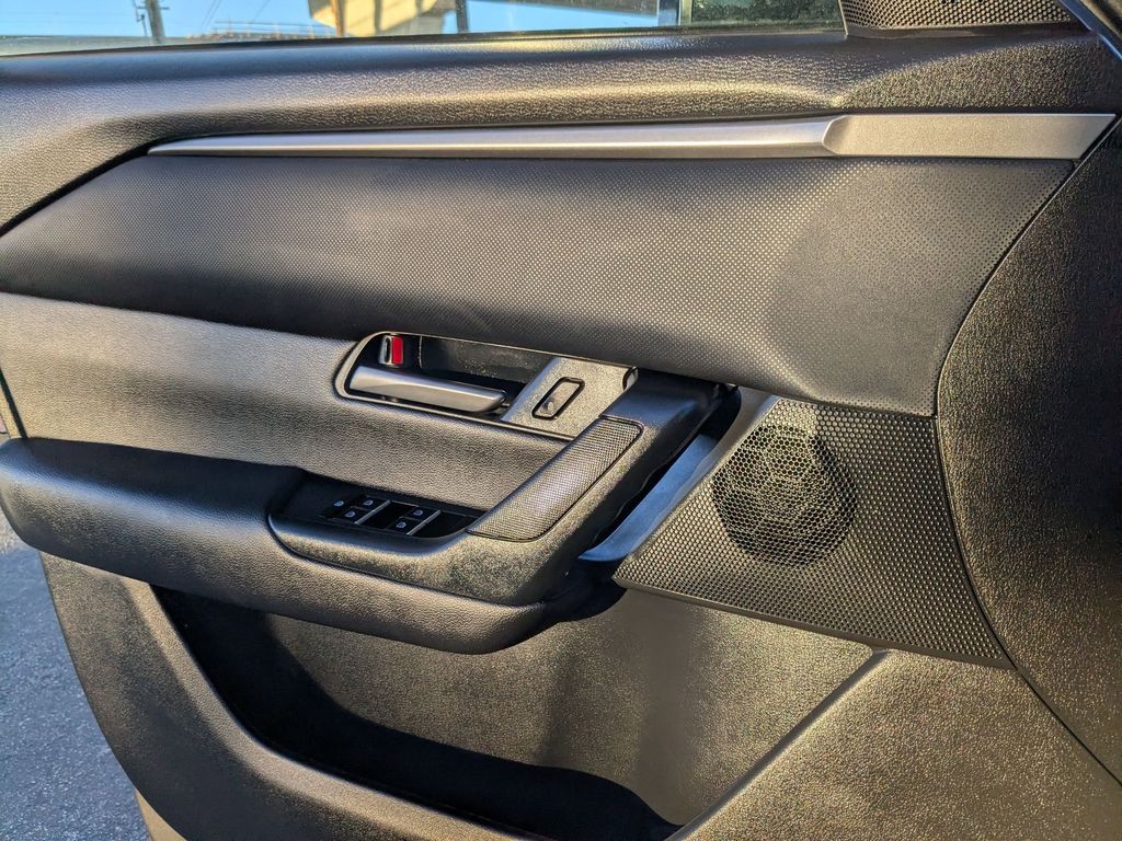 Thumbnail: 2025 Mazda CX-50 - 15