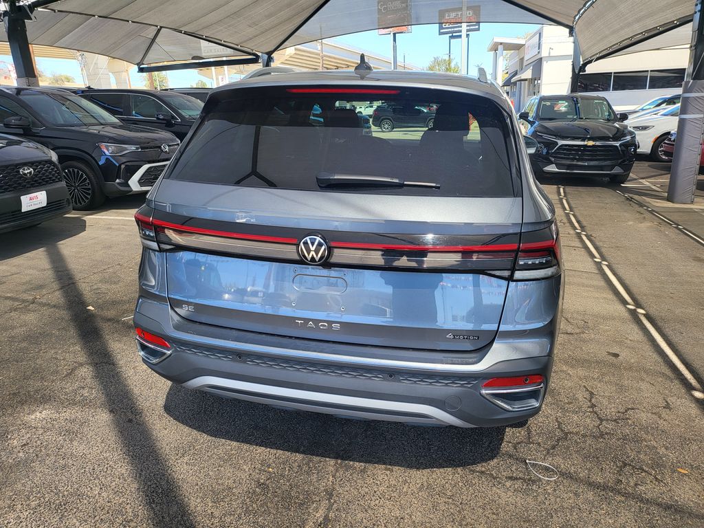 Thumbnail: 2025 Volkswagen Taos - 11
