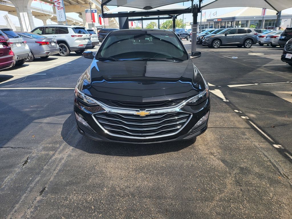Thumbnail: 2024 Chevrolet Malibu - 2
