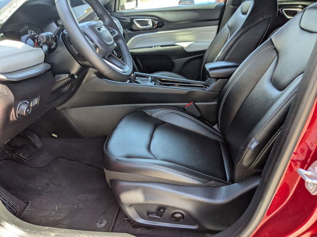 Thumbnail: 2025 Jeep Compass - 11