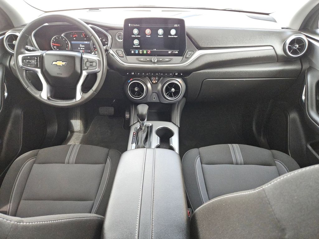 Thumbnail: 2025 Chevrolet Blazer - 19