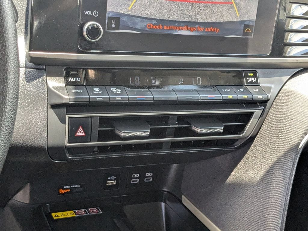 Thumbnail: 2025 Toyota Camry - 20