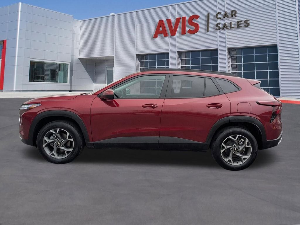 Thumbnail: 2025 Chevrolet Trax - 2