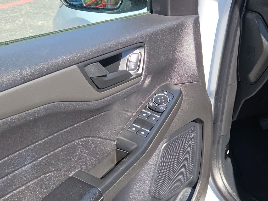 Thumbnail: 2025 Ford Escape - 15