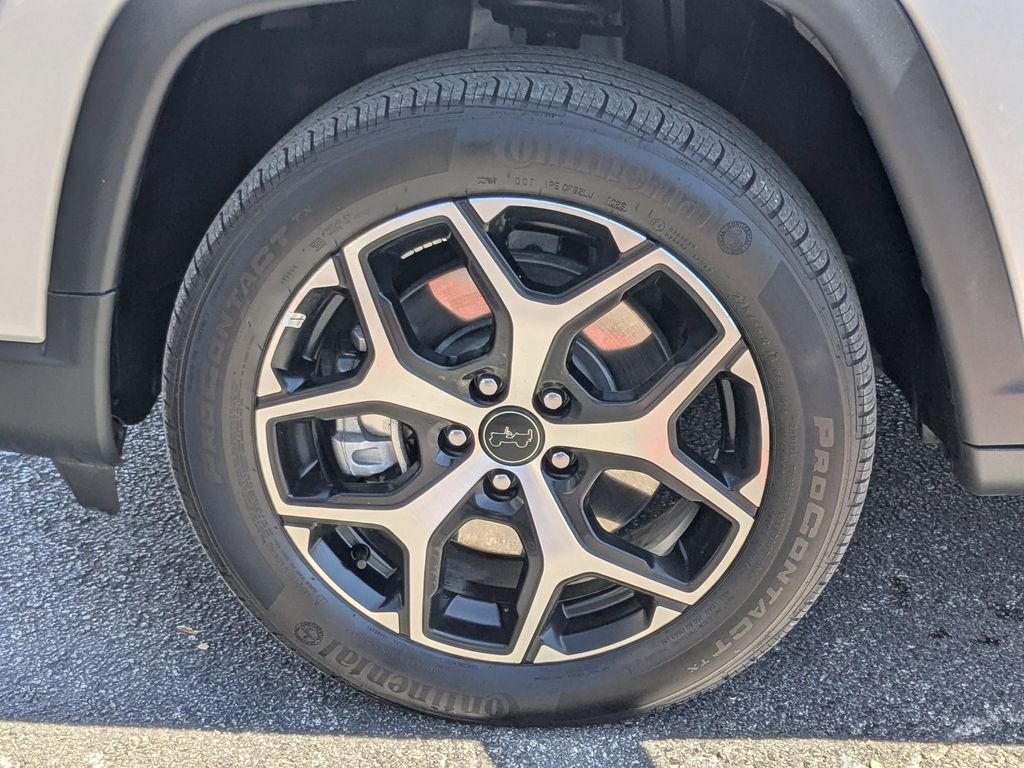 Thumbnail: 2025 Jeep Compass - 29